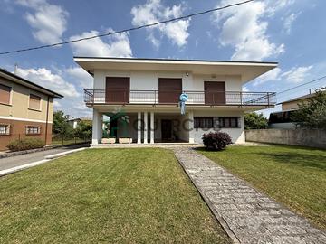 Villa a Monteforte d'Alpone (VR)