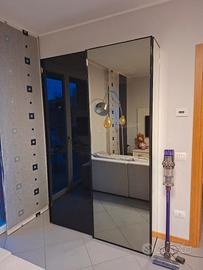 Armadio a specchio con guardaroba, marca Rimadesio