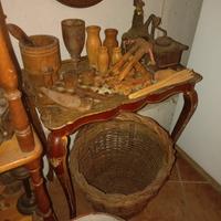 tavolino fiorentino in legno