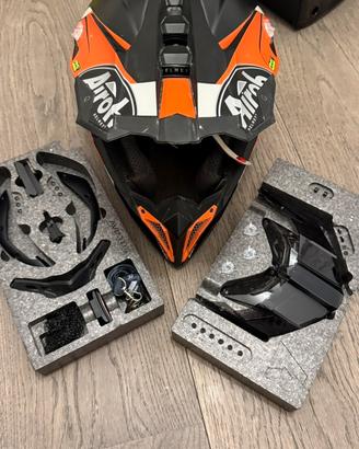 Casco AIROH AVIATOR 3 GLORY TG. XS CON BORSA