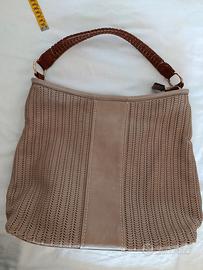 Borsa Bata