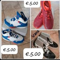 Tre paia di scarpe euro 15.00 Da calcetto,da baske