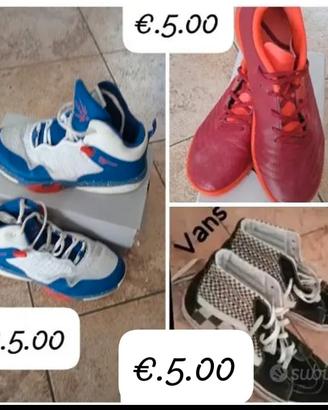 Tre paia di scarpe euro 15.00 Da calcetto,da baske