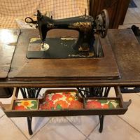 Macchina da cucire anni '50 SINGER