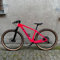MTB Xc 29” Taglia S Berria Bravo Carbon