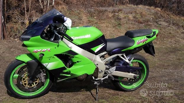 Kawasaki store zx9r usata