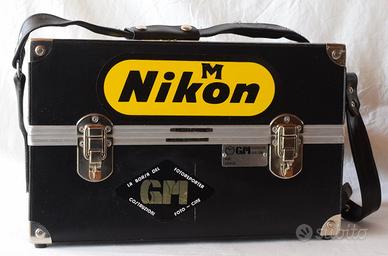 Valigia rigida in cuoio della GM Bologna, X Nikon