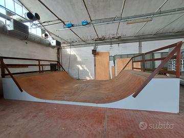 mini  rampa halpipe skate