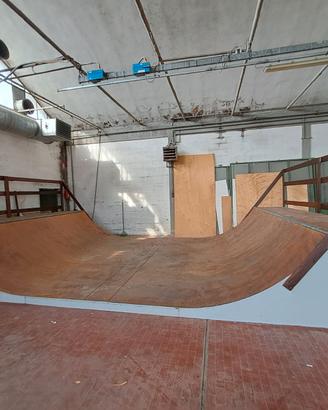 mini  rampa halpipe skate