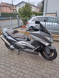 Yamaha Tmax 
