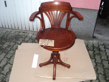 Sedia in faggio girevole