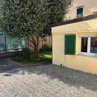 Laigueglia casa con giardino e posto auto