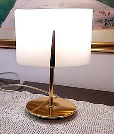 ABAT-JOUR IN METALLO CROMATO ORO E FORMELLE VETRO