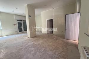 Negozio a Seveso