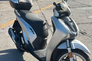 SCOOTER HONDA SH125i