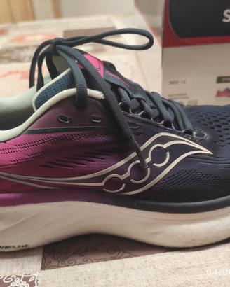 scarpe sportive 