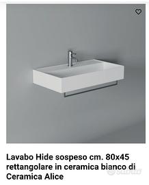 Lavabo rettangolare sospeso in ceramica bianca