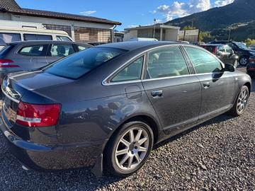 Audi A6 4