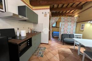 MONOLOCALE A PERUGIA