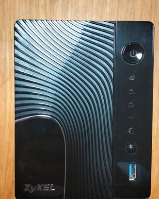 Nas Zyxel NSA 325