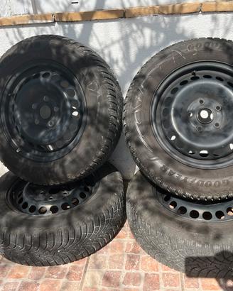 set pneumatici goodyear