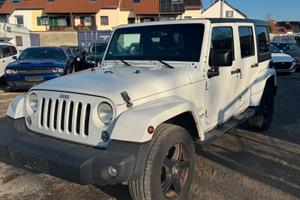 Jeep Wrangler 2.8 CRD DPF Sahara Auto