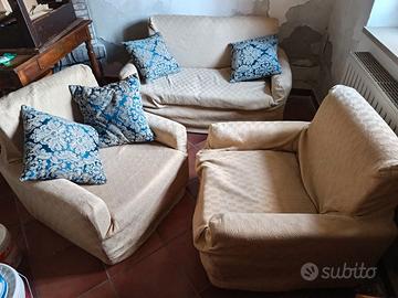 Poltrone + Divano 2 posti. (Leggere Descrizione)