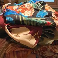 pantaloni,maglia e tuta pantaloncino tutto insieme