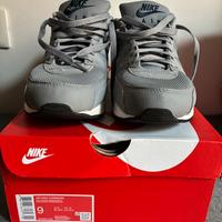 Nike Air Max Command 42,5