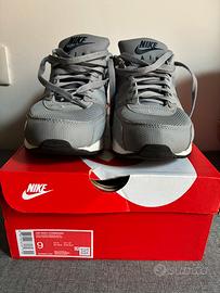 Nike Air Max Command 42,5