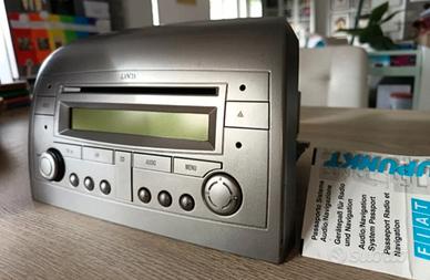 Autoradio lancia y 