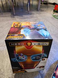 Maschera con visore e guanti Iron Man