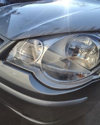 Proiettore sinistro VOLKSWAGEN POLO del 2008
