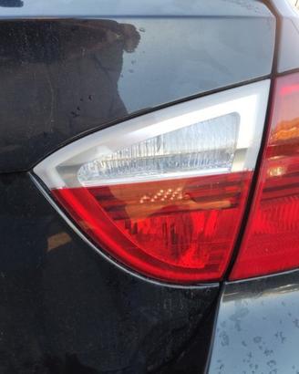Fanale post dx int BMW 330 del 2005