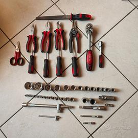 Set attrezzi vari nuovi