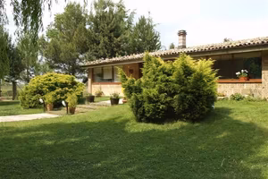 casa di campagna in tufo