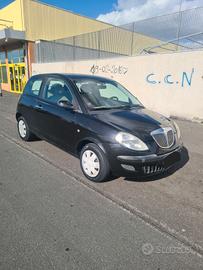 Lancia Ypsilon 1.3 Multijet 16V Argento