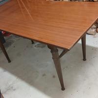  tavolo rettangolare in legno