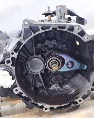 CAMBIO MANUALE COMPLETO USATO KIA Sportage Serie 4