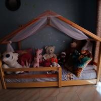 letto in legno Montessoriano a casetta