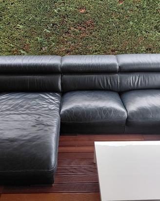 Divano in vera pelle nera con chaise longue