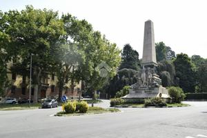 MULTILOCALE A TORINO