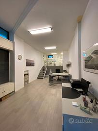 Ufficio ristrutturato pronto all'uso