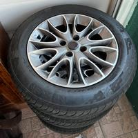 Cerchi e gomme punto r15