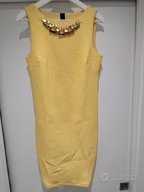 vestito donna donna giallo con collana marca B.C.