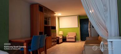 Ampio garage (52mq) compl. ristrutturato