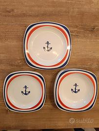 piatti plastica di design 