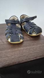 sandalo bimbo kickers n. 22