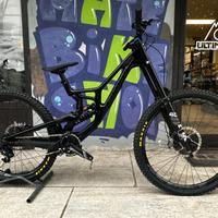 Santa Cruz V10 8 - S