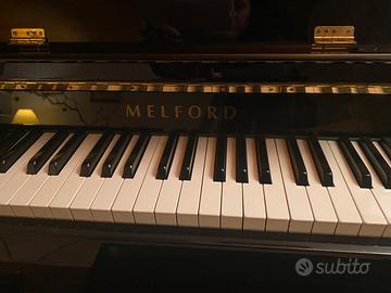 Pianoforte a muro marca Melford